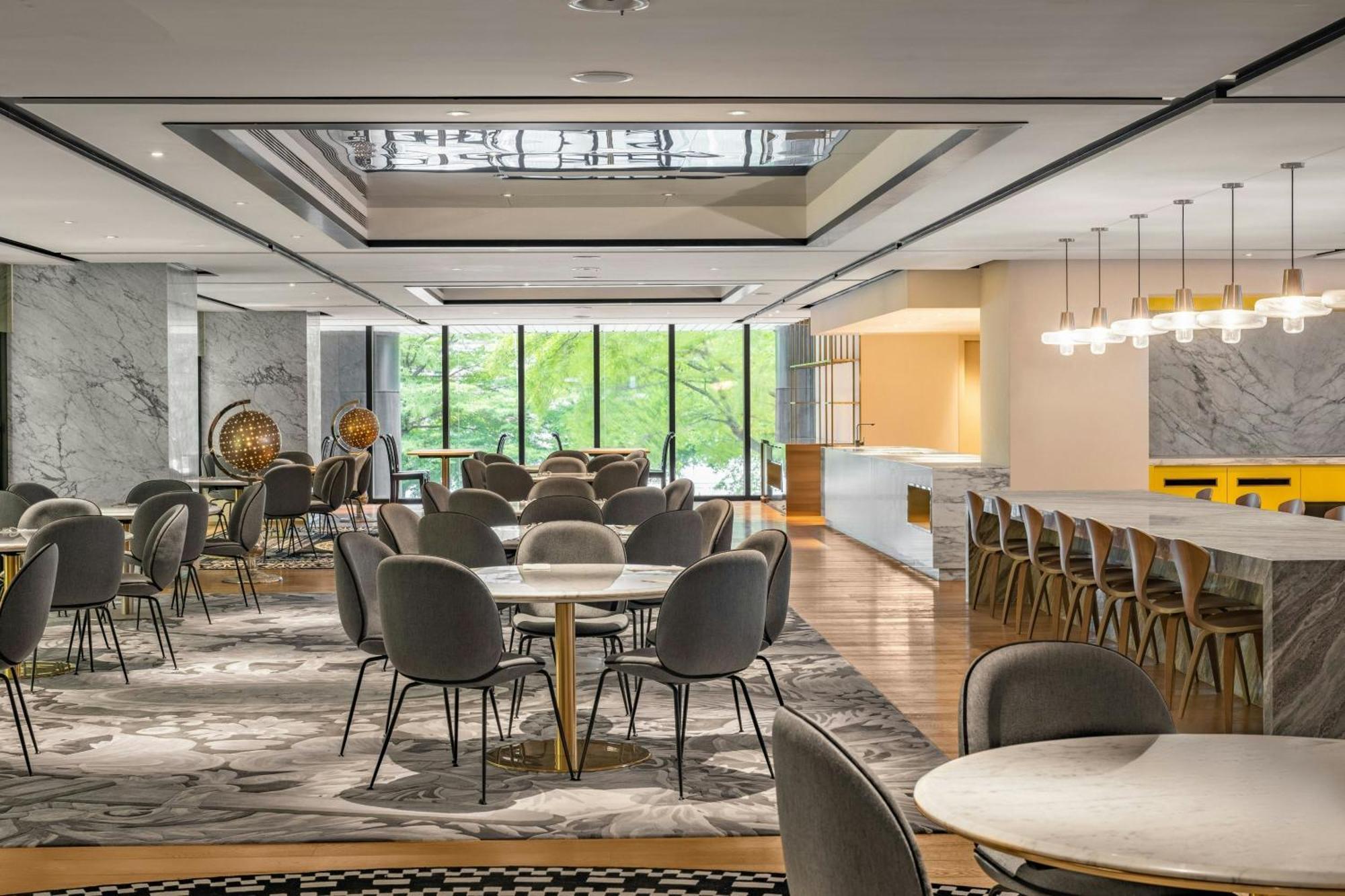 Le Meridien Taichung Dış mekan fotoğraf The Club at Hong Kong International Airport